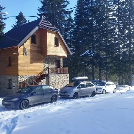 Zlatni Bor Apartament Trnovo